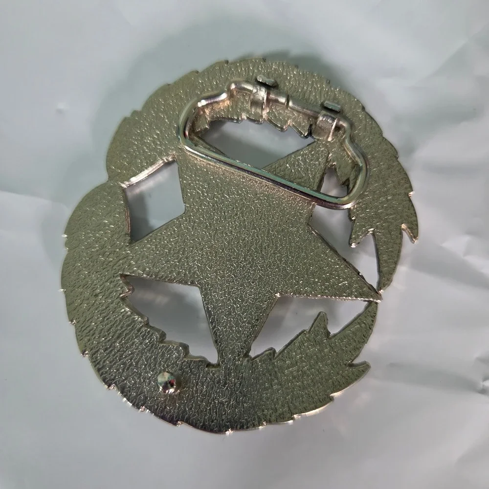 Silver Star Laurel Wreath Belt Buckle Western Americana Military Style Accessory